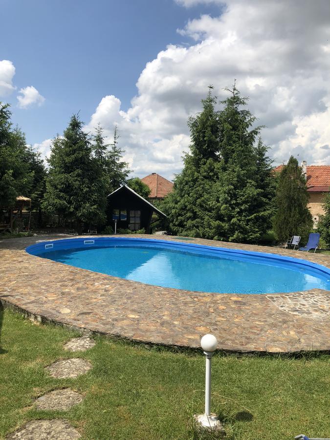 Camping Robinson Country Club Nagyvárad Kültér fotó